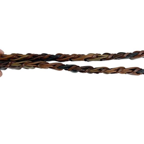 Genuine Leather Neutral Colors Interlocking Gold Buckle Belt - Picture 7 of 12